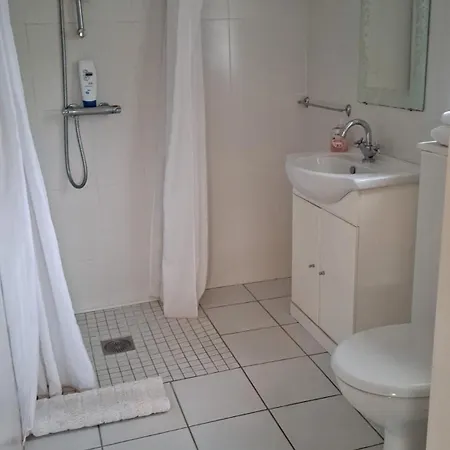 Deeside Manor 3*