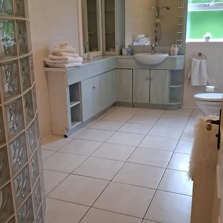 Deeside Manor 3* Stabannan