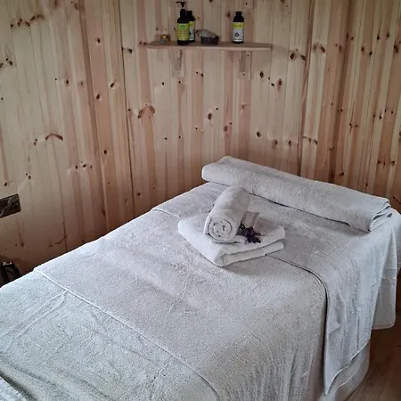 Deeside Manor Stabannan