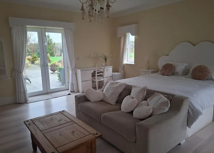 Bed & Breakfast Deeside Manor Stabannan