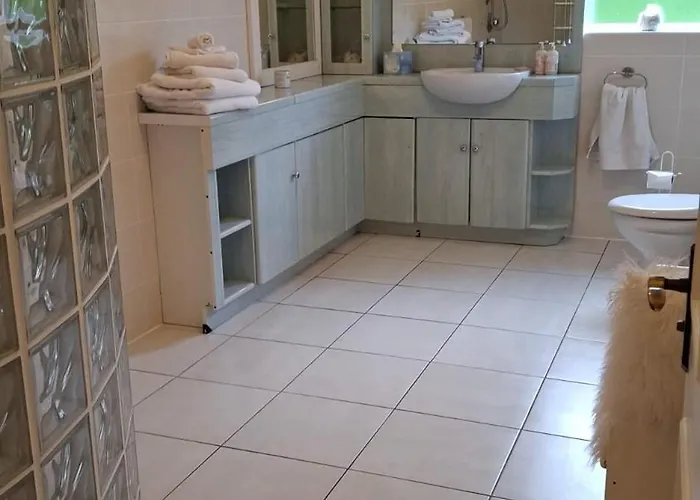 Deeside Manor 3* Stabannan