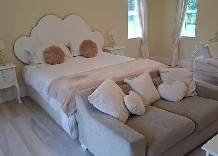 Deeside Manor Bed & Breakfast