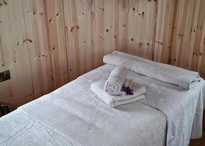 Deeside Manor Stabannan