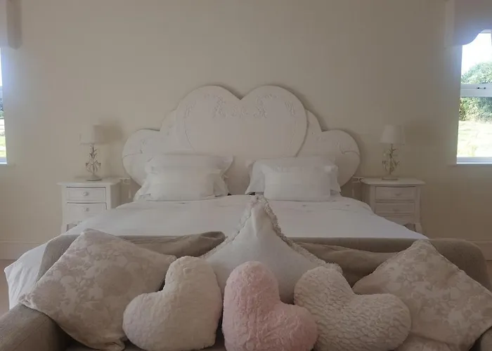 Deeside Manor Bed & Breakfast 3*